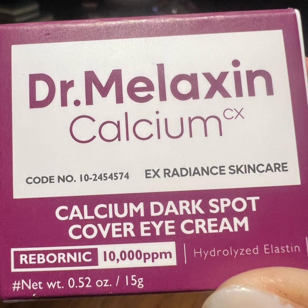Dr.Melaxin
Calcium EX RADIANCE SKINCARE
CALCIUM DARK SPOT
COVER EYE CREAM
